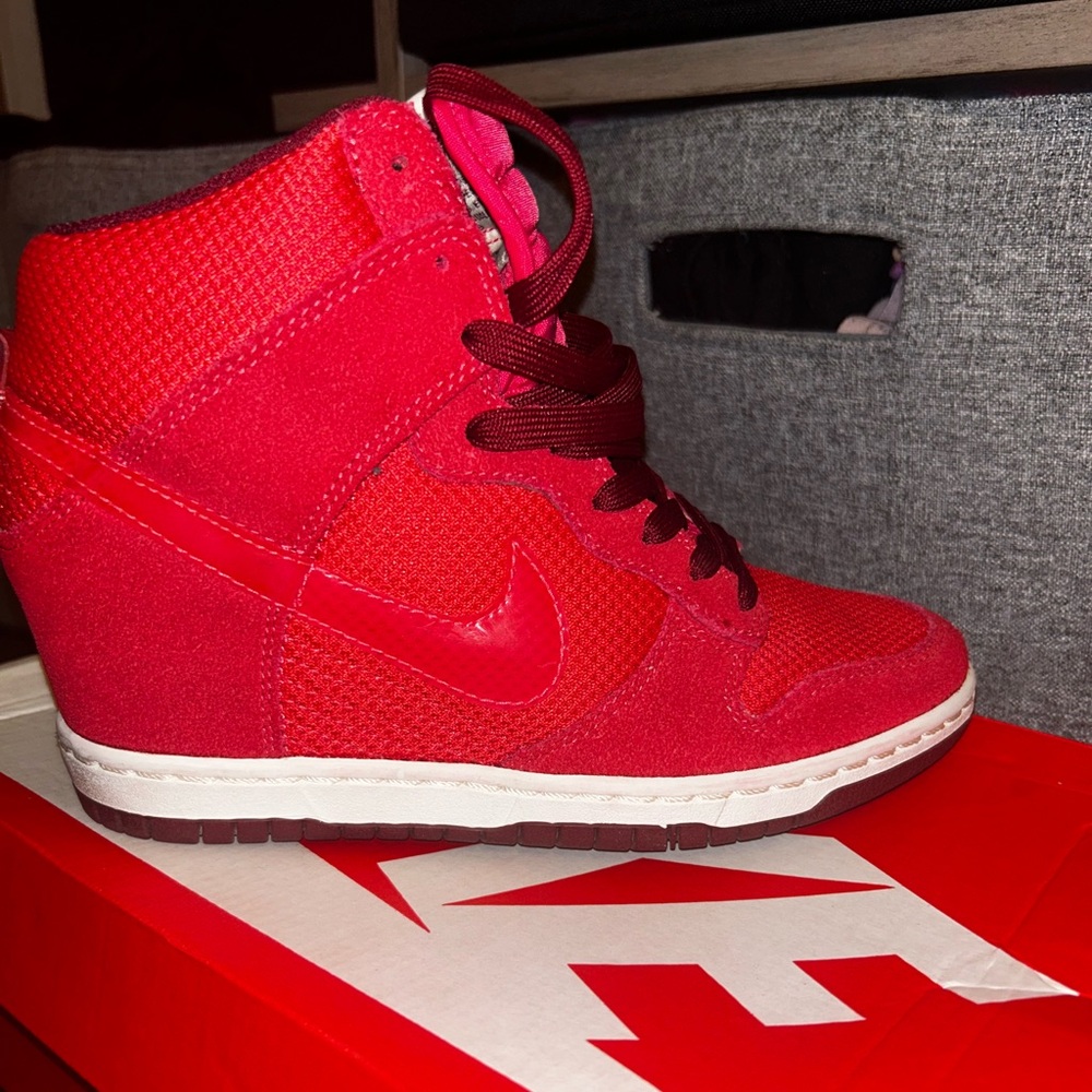 WMMS Dunk Sky HI Essential Sneakers/Wedges